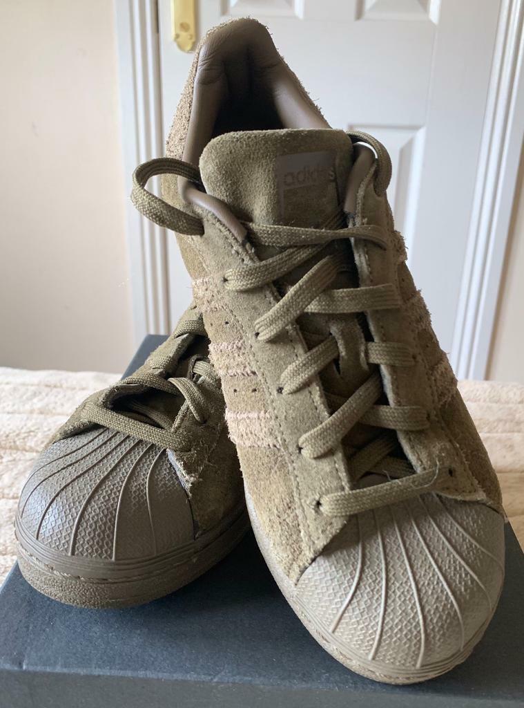 khaki trainers size 5